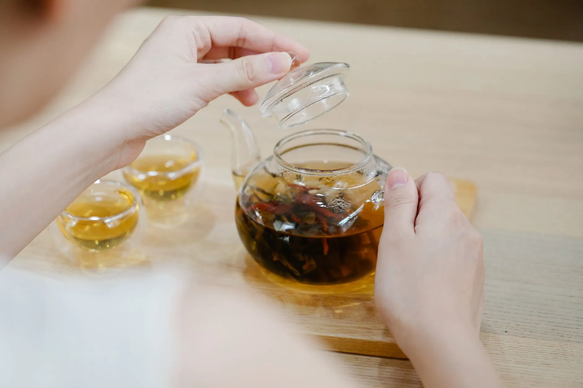 长三角地区企业商务礼赠杯具搭配指南：保温杯与玻璃杯的组合策略