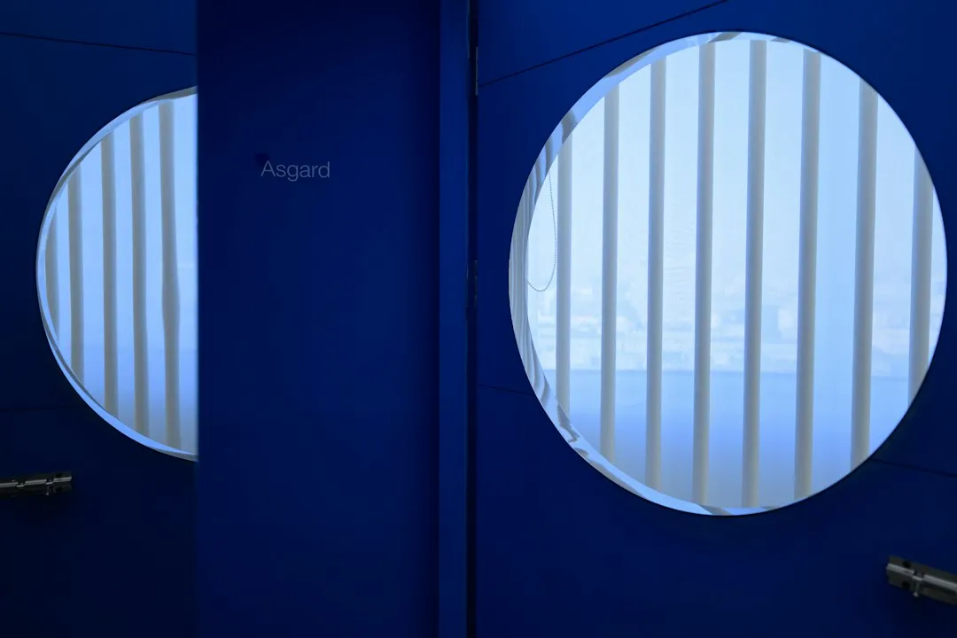 不锈钢保温杯真空绝热技术原理与保温性能影响因素解析